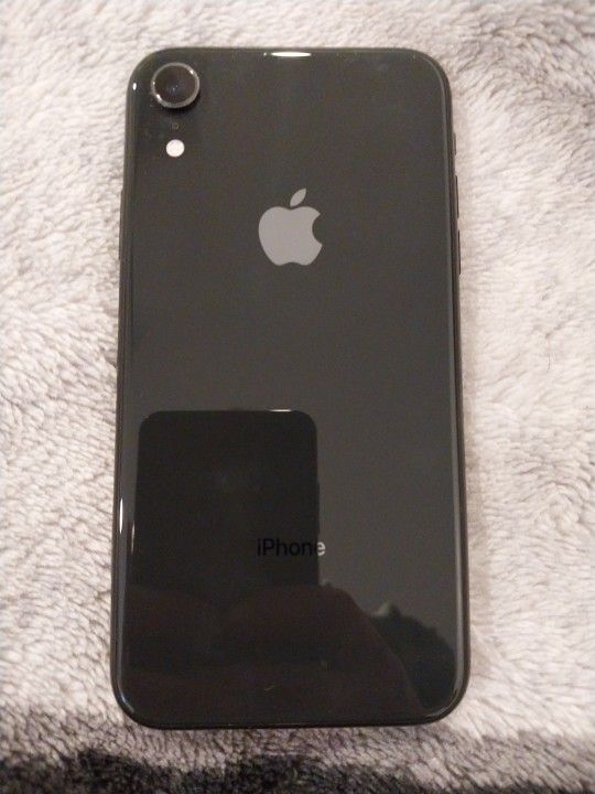 IPHONE XR 64GB MINT CONDITION!!!