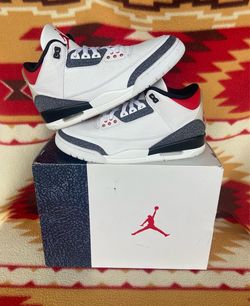 Jordan 3 Retro Denim SE Fire Red Men’s 10.5 Used
