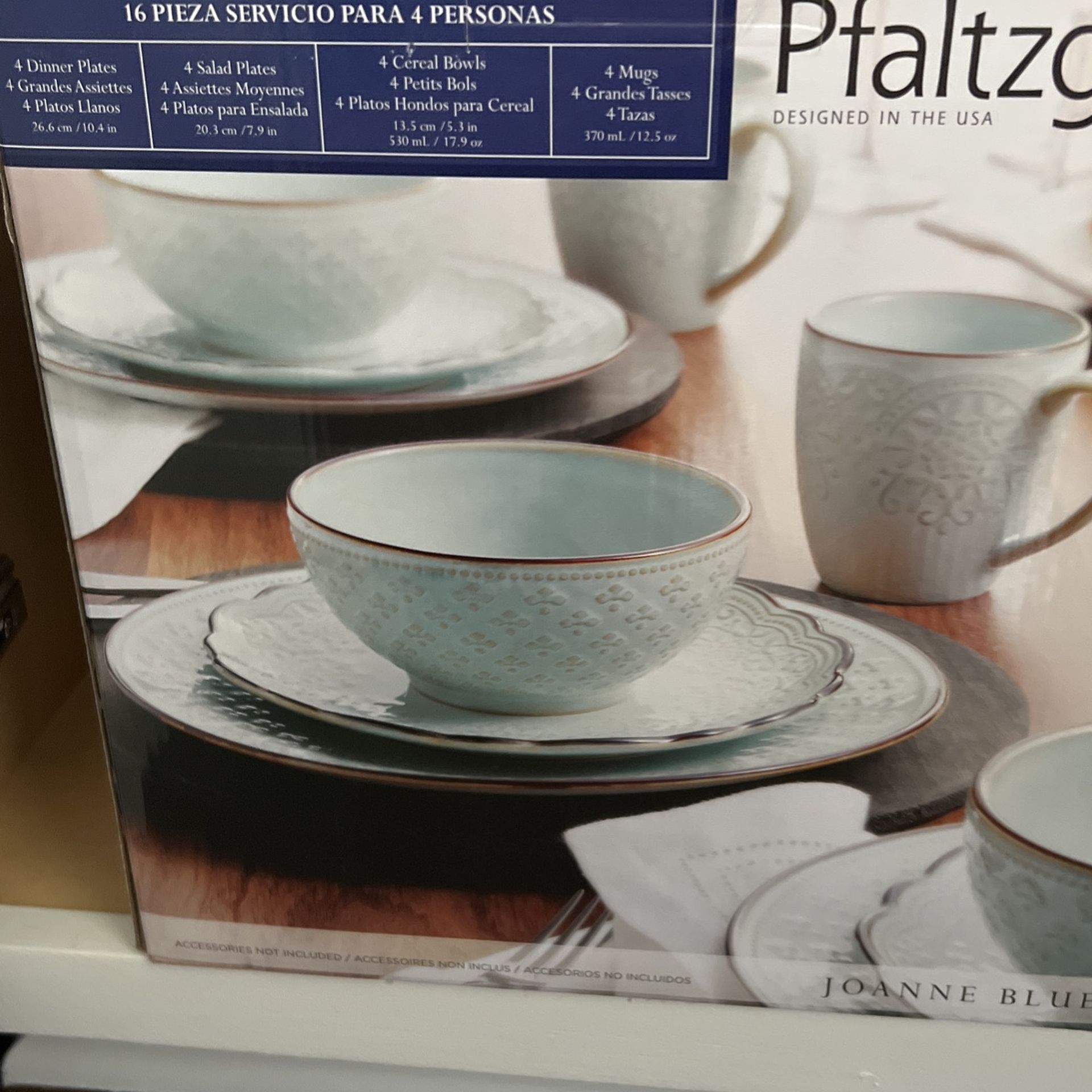 Brand New Dinnerware Set $30