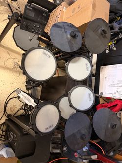 Simmons titan 50 B-EX drum set