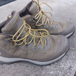 REI Women's Hiking Boots / 6.5 Size
