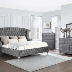 New 3Piece Cal King Bedroom Set California King Bed Frame Dresser  And Nightstand on Sale Now Don't Miss