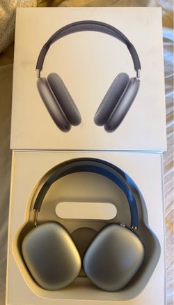 AirPods Max 2 with Smart Case – Excellent Condition