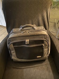Laptop and overnight carryon bag