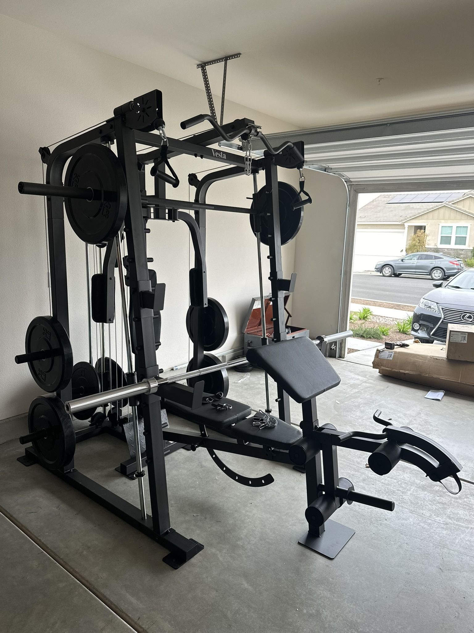 Vesta Fitness Smith Machine 2001 w/Bench Attachment | 230lb Bumpers Weights | 7ft Olympic Bar | Fitness | Gym Equipment | FREE DELIVERY🚚