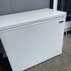 Magic Chef Chest Freezer