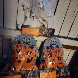 Halloween 🎃 DECOR 18 And 14 Cemetery Kit All 3 For $20