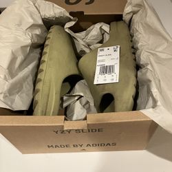 Yeezy Slides Men Size 39