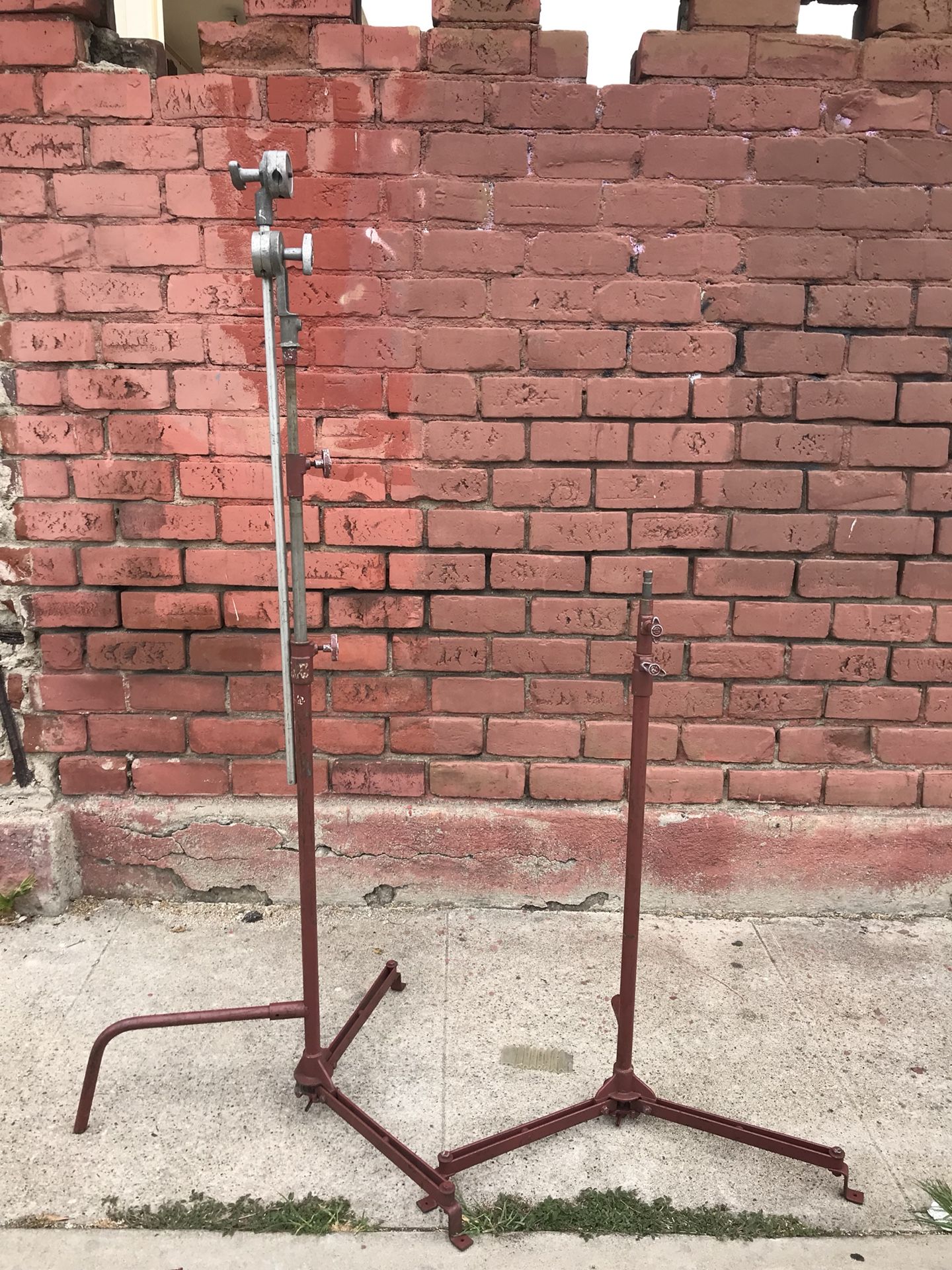 Mole Richardson C stands