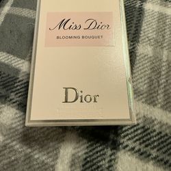 Miss Dior blooming bouquet perfume
