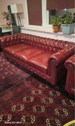 HEARNE GENUINE LEATHER COUCHES