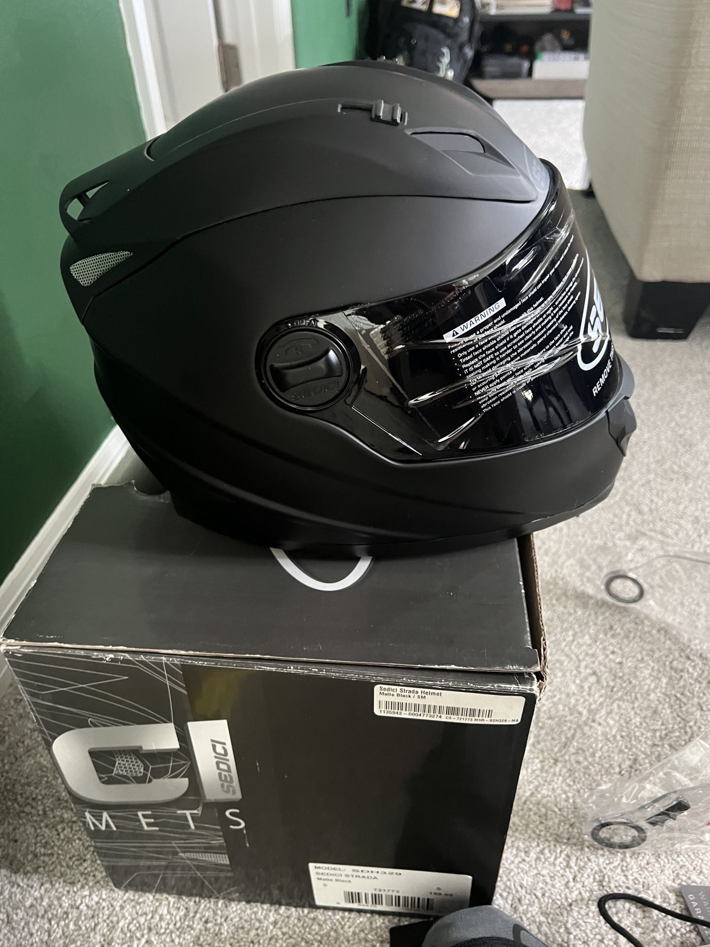 Sedici  Strada Helmet (SM) - Matte Black - NEW W/box + EXTRAS