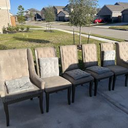 6 Dining Room chairs 