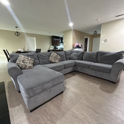 Couch Sectional 