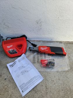 Milwaukee 1/4" Ratchet Brushless Fuel Kit M12