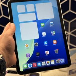 iPad 10th Gen 64GB WIFI. Finance Available