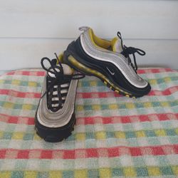 Nike air max 97 shoes  size 4.5Y