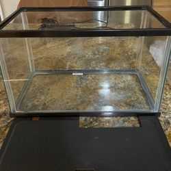10 Gallon Fishtank With Led Light Lid And Pump Filter