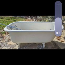 Antique Rolled Rim Cast Iron Tub