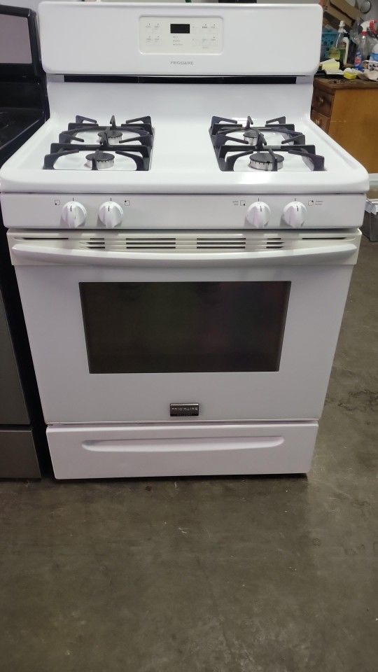 Frigidaire Gas Stove 🔥