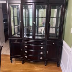 China Cabinet Lighted Curio Cab, Hutch And Buffet.