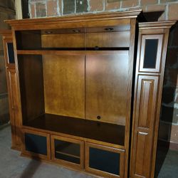 STORAGE UNIT FULL OF STUFF NEED IT GONE ASAP