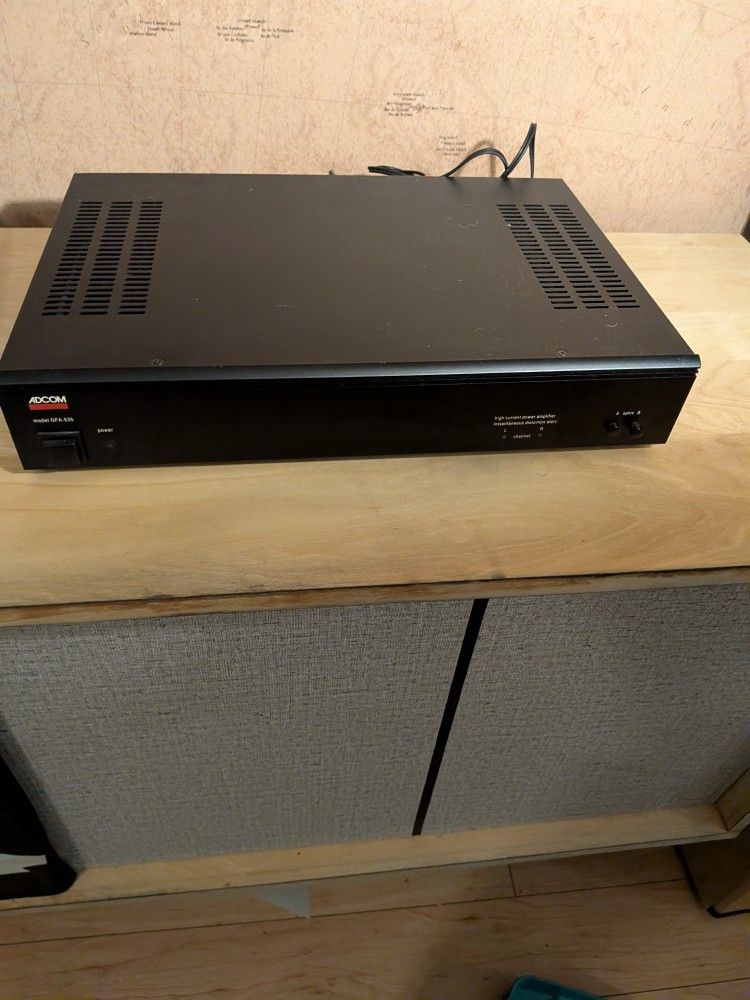 Adcom GFA-535 Power Amplifier