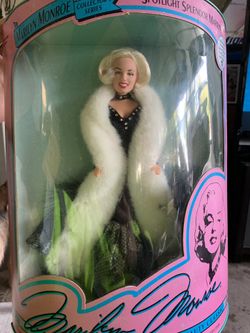 Marylin Monroe collectors series doll new in box $125 obo