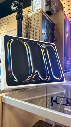 13”iPad pro 512Gb WiFi.  Open box