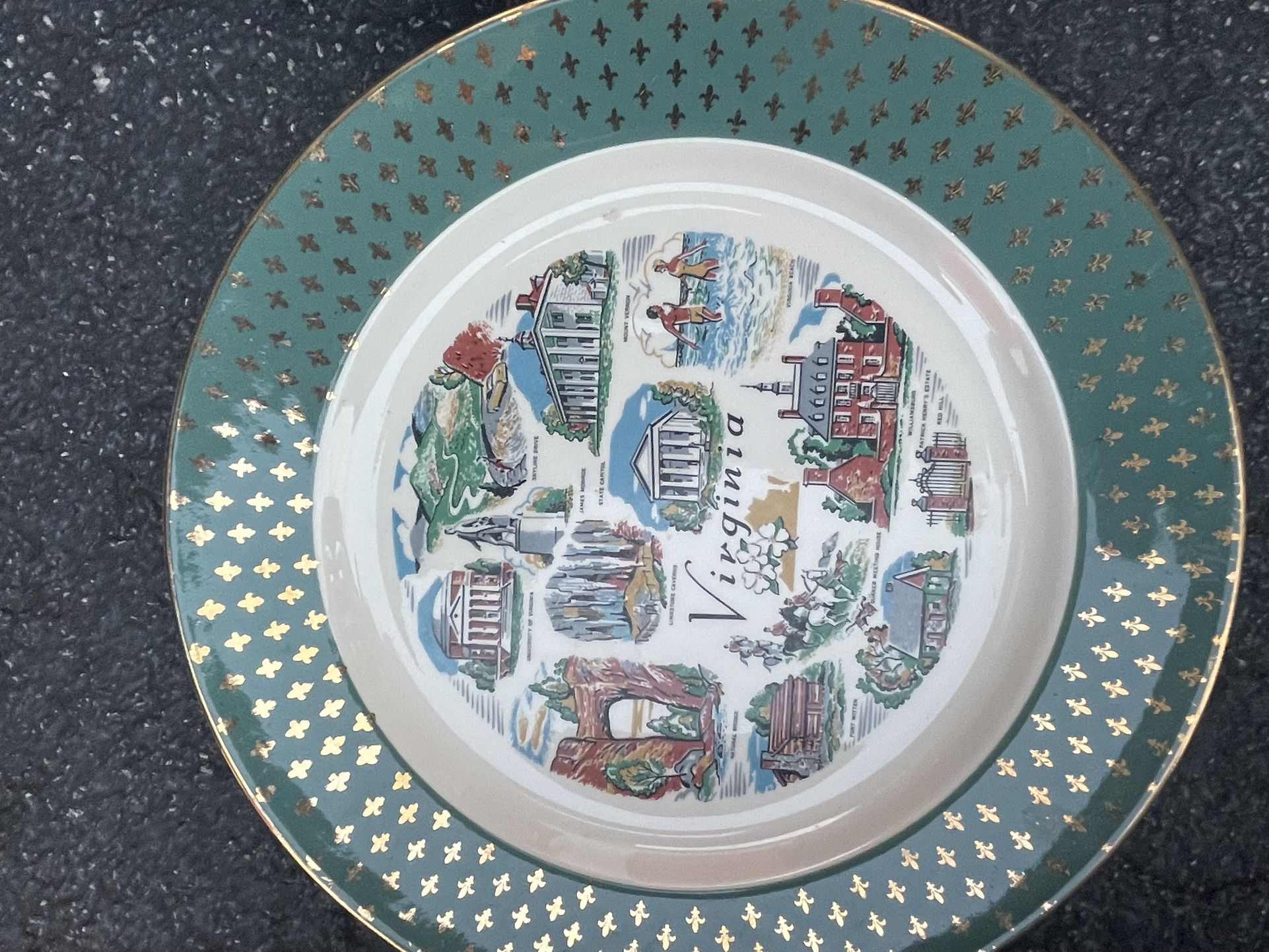 7 vintage Japanese and Chinese  plates