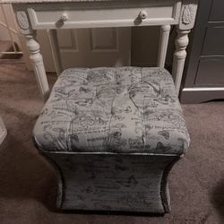 Vanity/Dressing Table and Stool