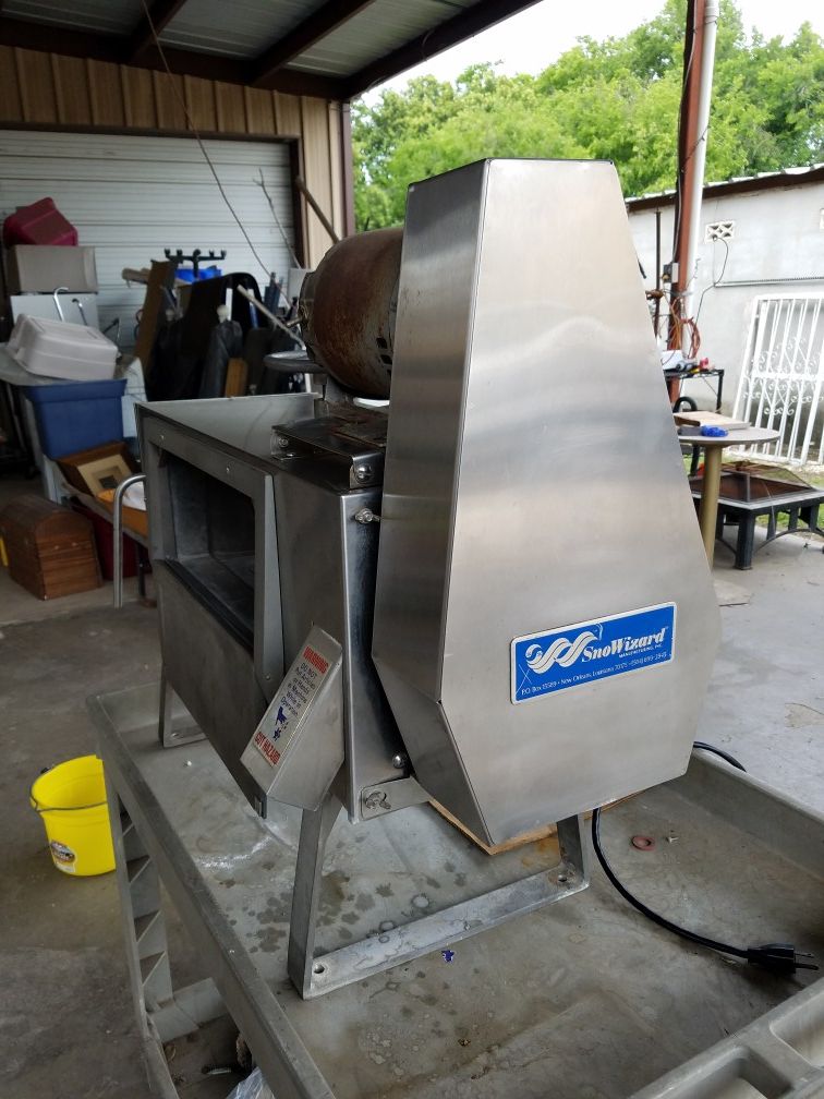 Snowcone shaved ice machine,Snowizard for Sale in San Antonio, TX OfferUp