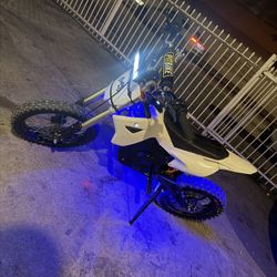 MINI DIRT BIKE ELECTRIC & CO RTR