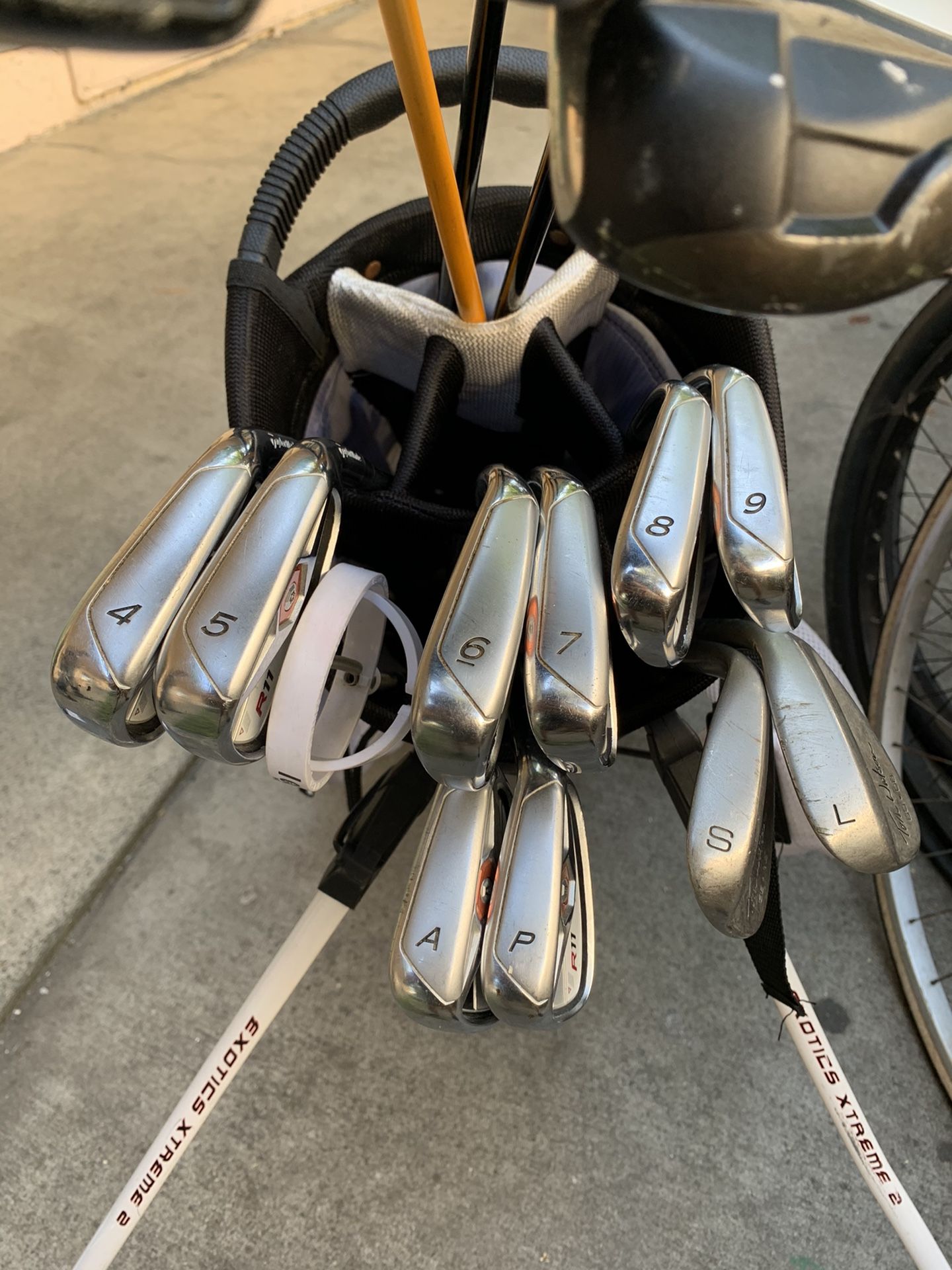 TAYLOR MADE R11 IRON SET 4PW/PW.....NIKE SQ DYMO 3WOOD/5WOOD....CALLAWAY FIT IQ 1WOOD