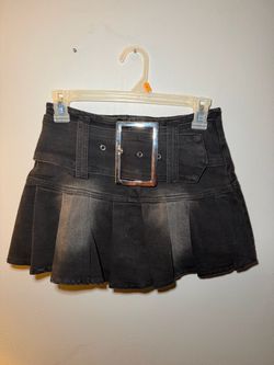 Vintage Style Black Denim Pleated Mini Skirt with Belt
