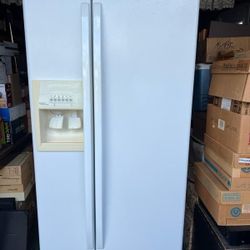 Whirpool Side By Side Refrigerator [White].