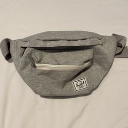 Hershel Light Gray Crossbody Bag/Fanny Pack