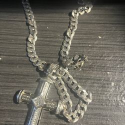 Silver Necklace And Pendant 