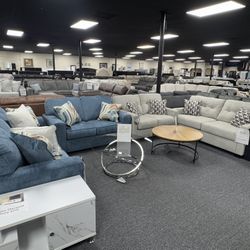 New Sofa & Loveseat. 🚚WE DELIVER🚚