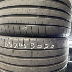 (2) 20” Bridgestone 245/30/20 Used Tires Like New