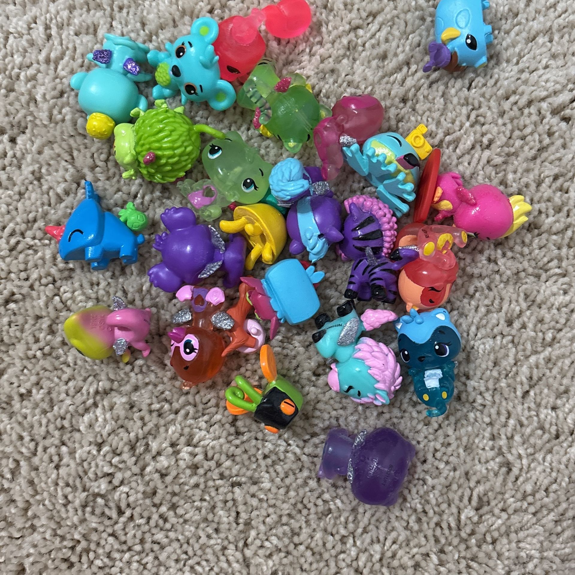 Littlest Pet Shop And/or Hatchimals/ No Delivery