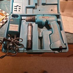 Makita Battery Power Drill