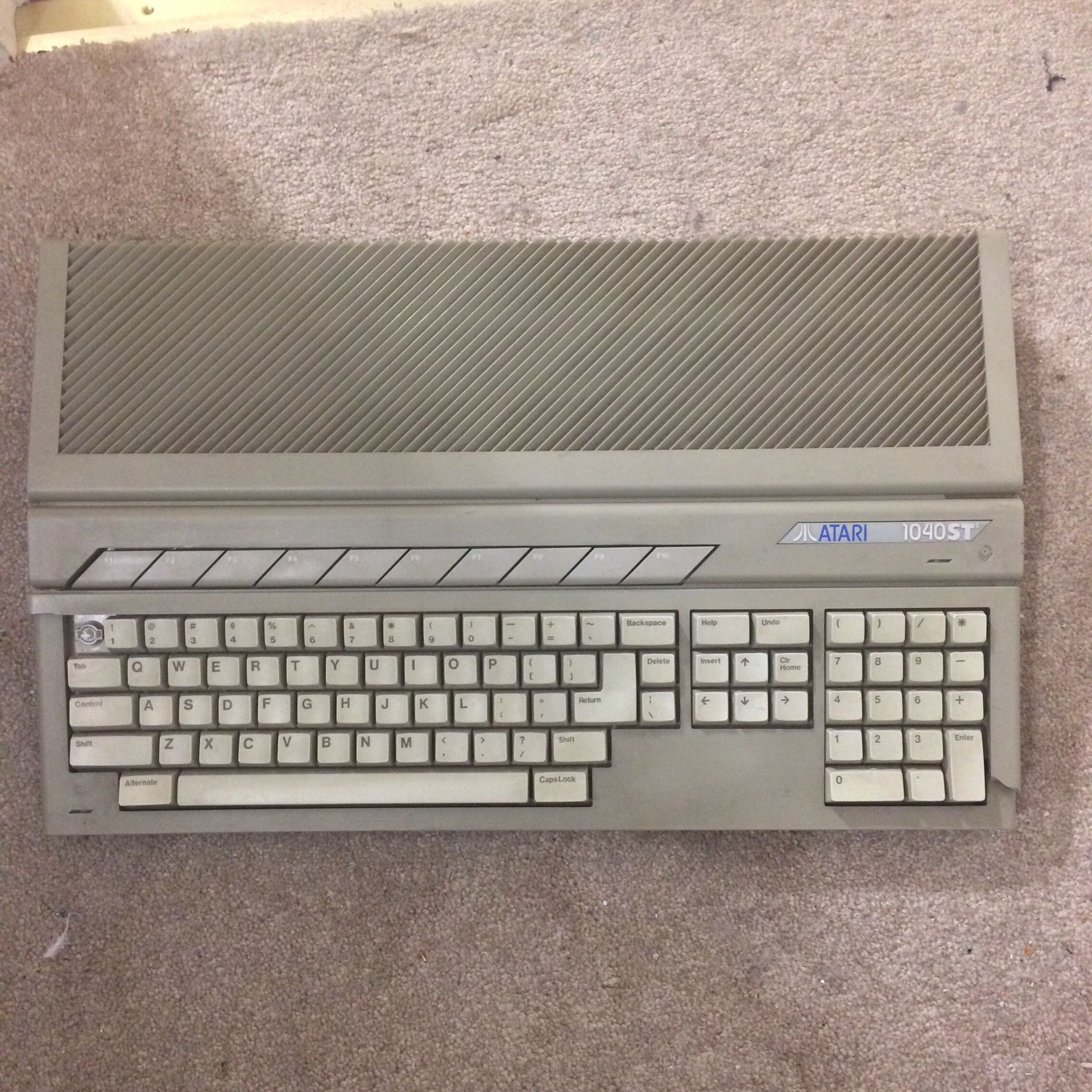 Vintage Atari 1040ST Computer System Games Keyboard CPU