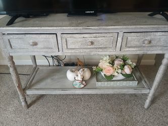 Tv stand