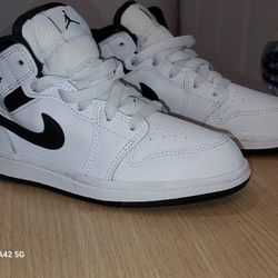 Kids AirJordan Size 13C