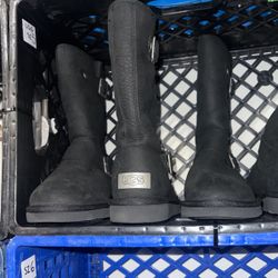 New Without Box UGG BOOTS Women SZ 5 Black 