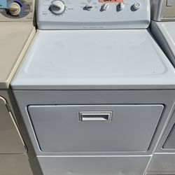Kenmore Clothes Dryer Super Size Heavy Duty . Warehouse pricing.  Warranty . Delivery Available . 2522 Market st. 33901 