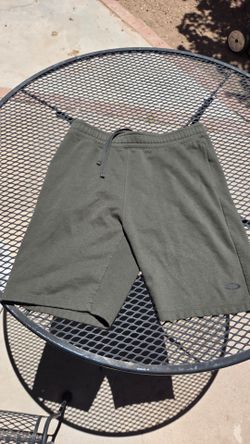 Oakley Shorts Olive Green Size M