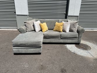 Sectional couch