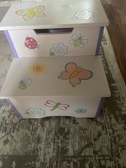 Girls Step Stool - Butterflies 